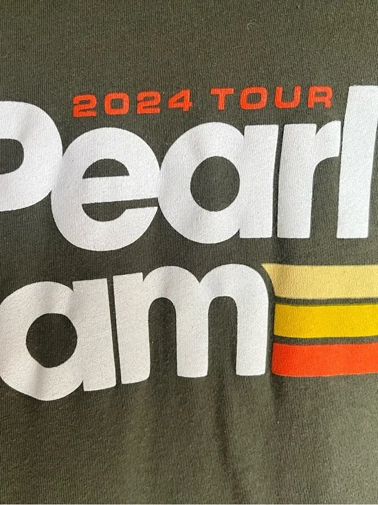 Pearl Jam 2024 Tour T-shirt | Olive Green Graphic Band Shirt | Size Small - Picture 3 of 8